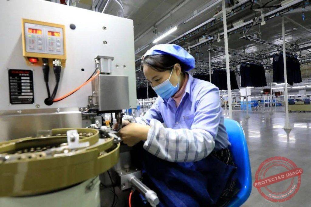 JekTex jacket production Line in China.